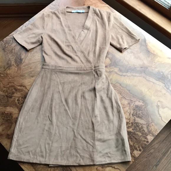 Missguided Fit & Flare Suede Wrap Camel Dress US 4 - Picture 3 of 7
